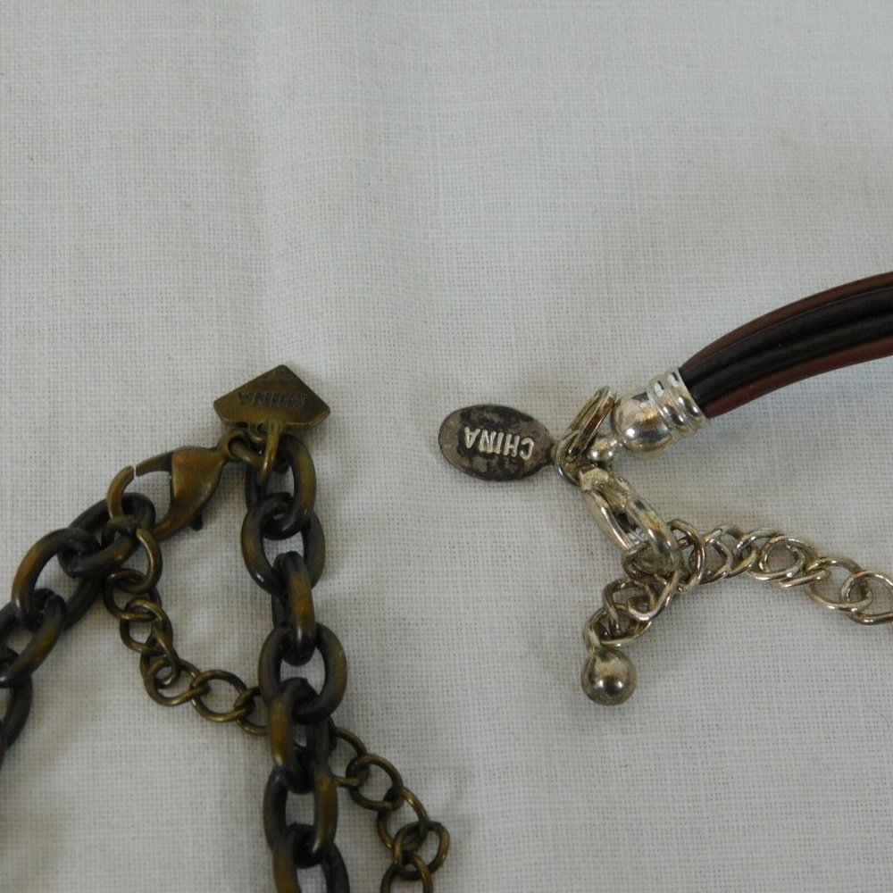 Cookie Lee Lot of 2 Necklaces Amber Orange Colors Cameo Brown Bronze Cord Chain - Picture 10 of 10